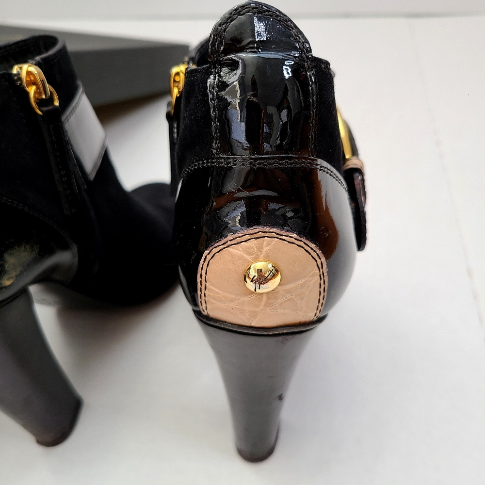 Giuseppe Zanotti Black Bootie - Picture 3 of 16